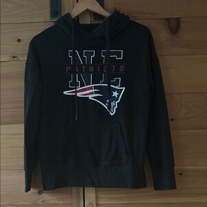 NFL New England Patriots Logo. Charcoal GreyHoodie